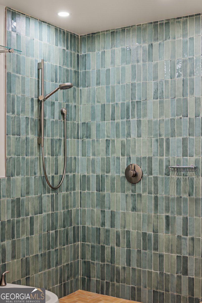 585 White Circle Athens - Photo 21