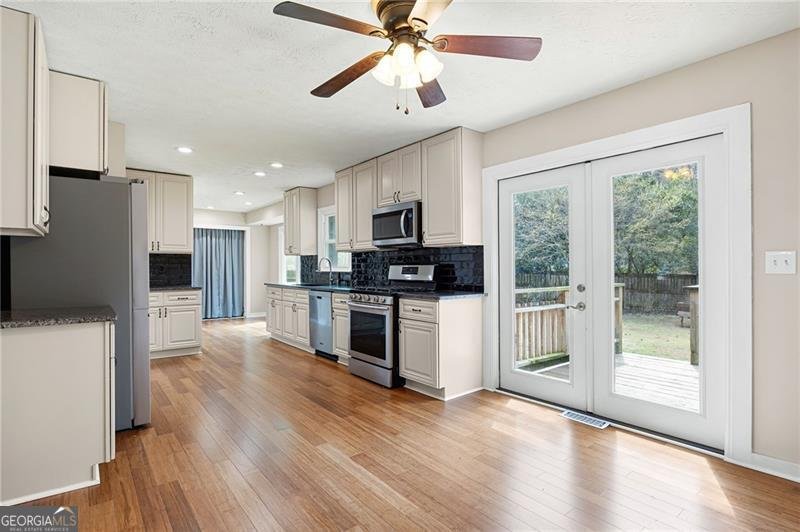 1590 Bellchase Drive Marietta - Photo 9