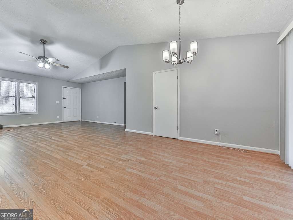 5506 Vaughn Road Woodstock - Photo 13