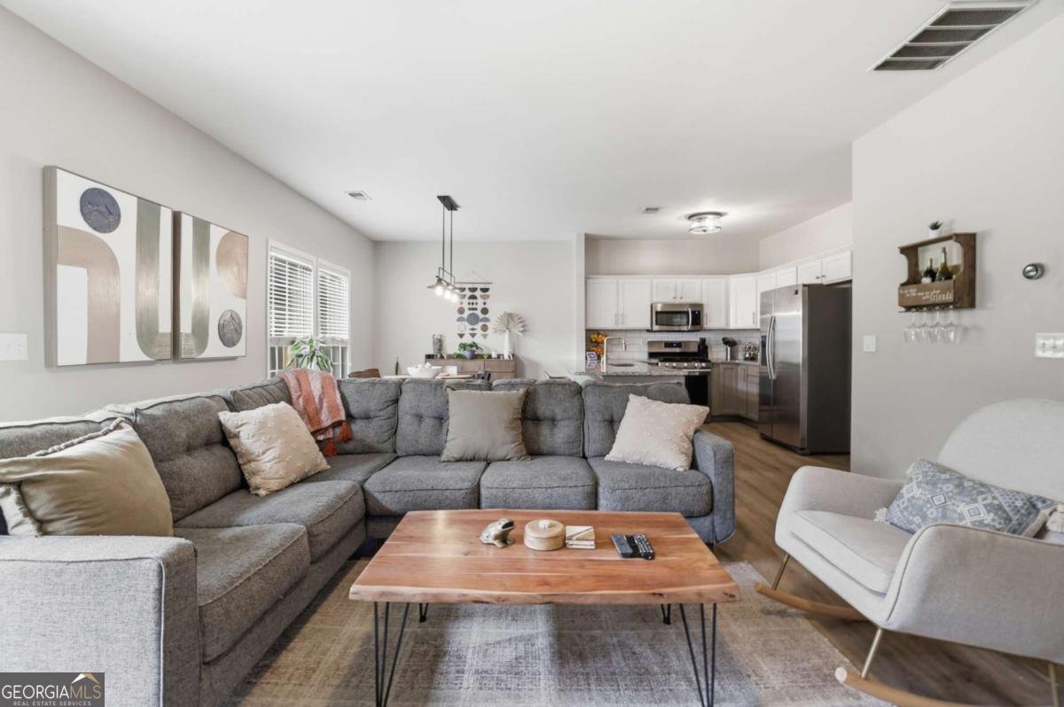 2245 Gateview Court Cumming - Photo 11