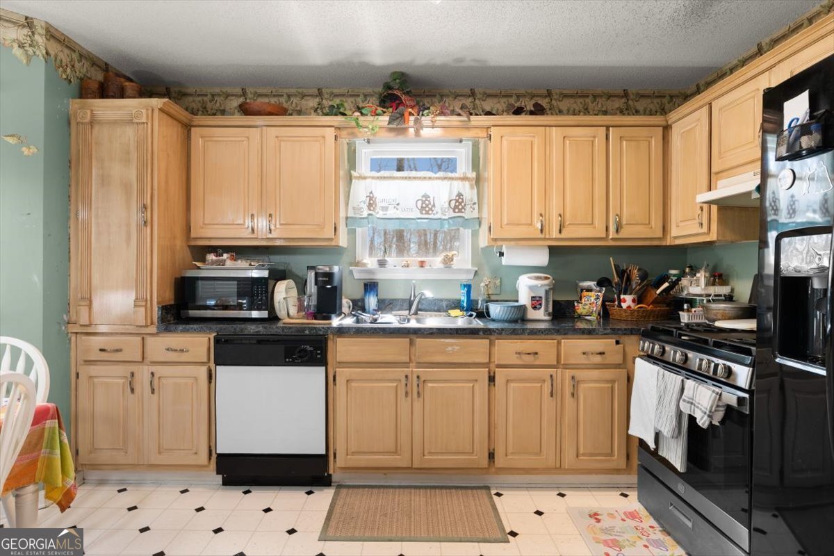 4050 Five Oaks Court Powder Springs - Photo 13