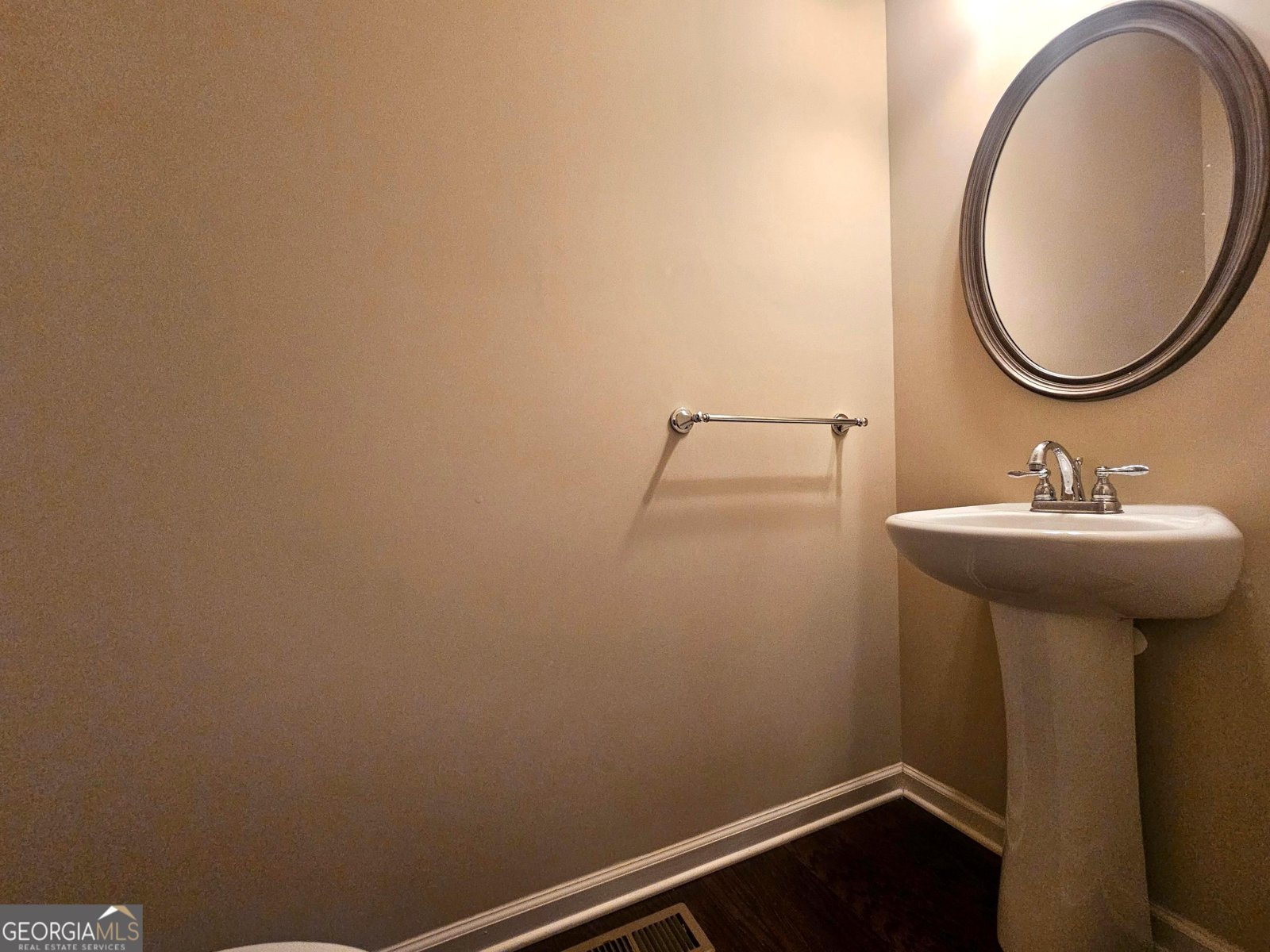 1243 Park Pass Way Suwanee - Photo 7