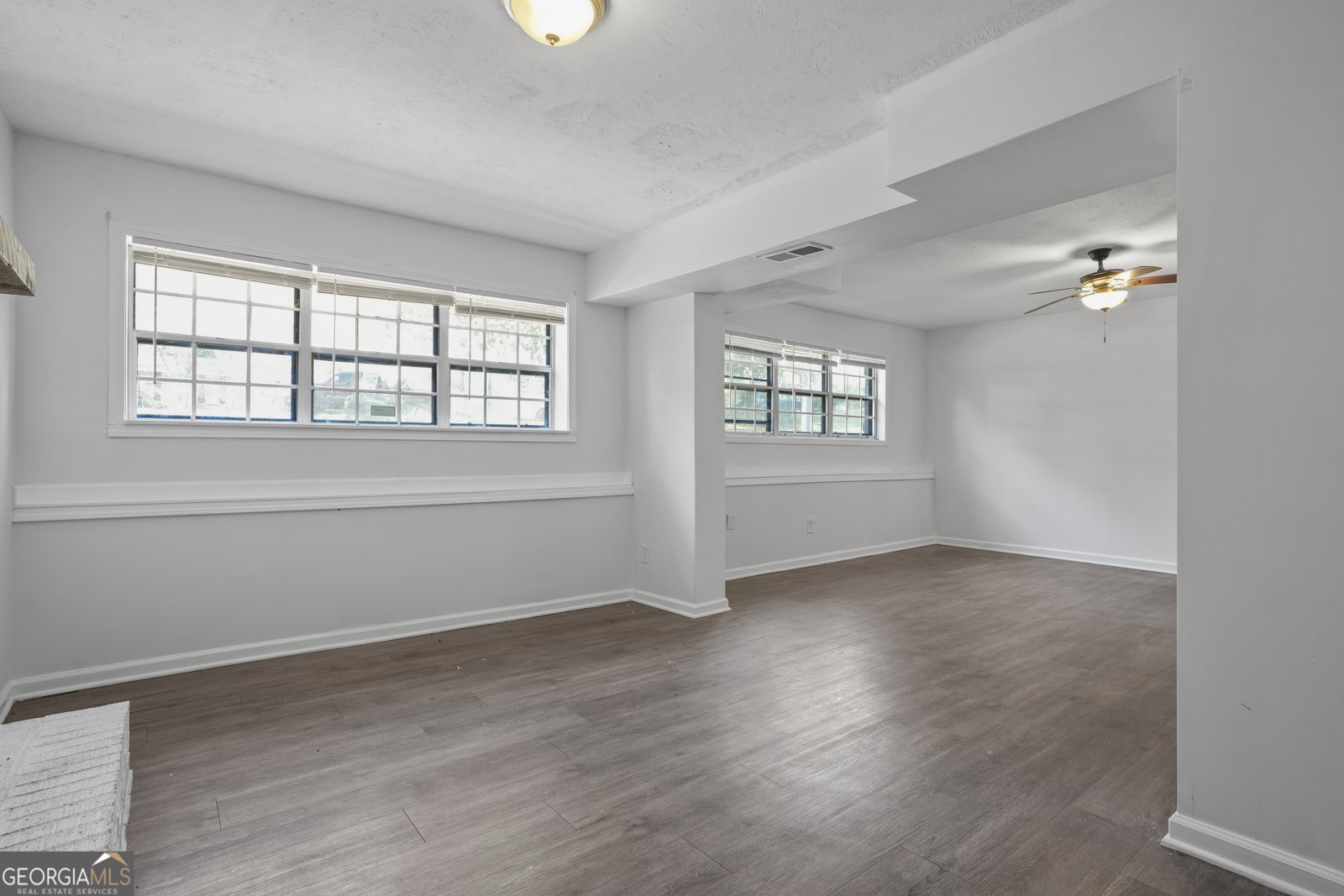 5809 Oakleaf Way Stone Mountain - Photo 10