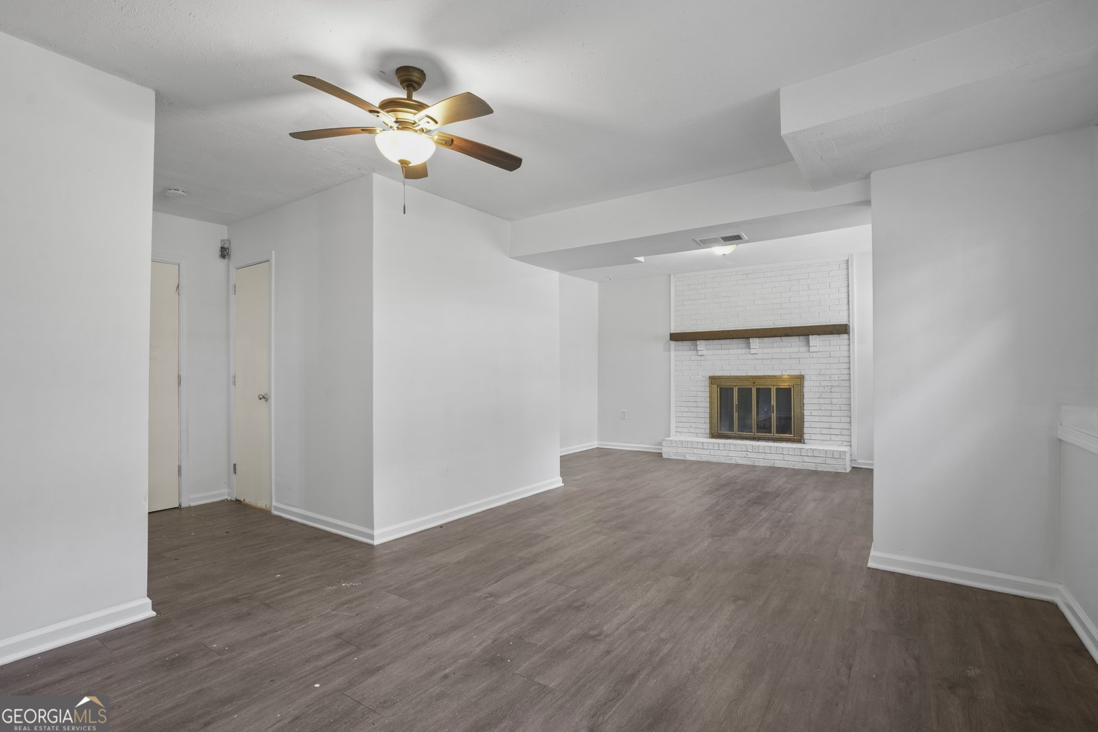 5809 Oakleaf Way Stone Mountain - Photo 8