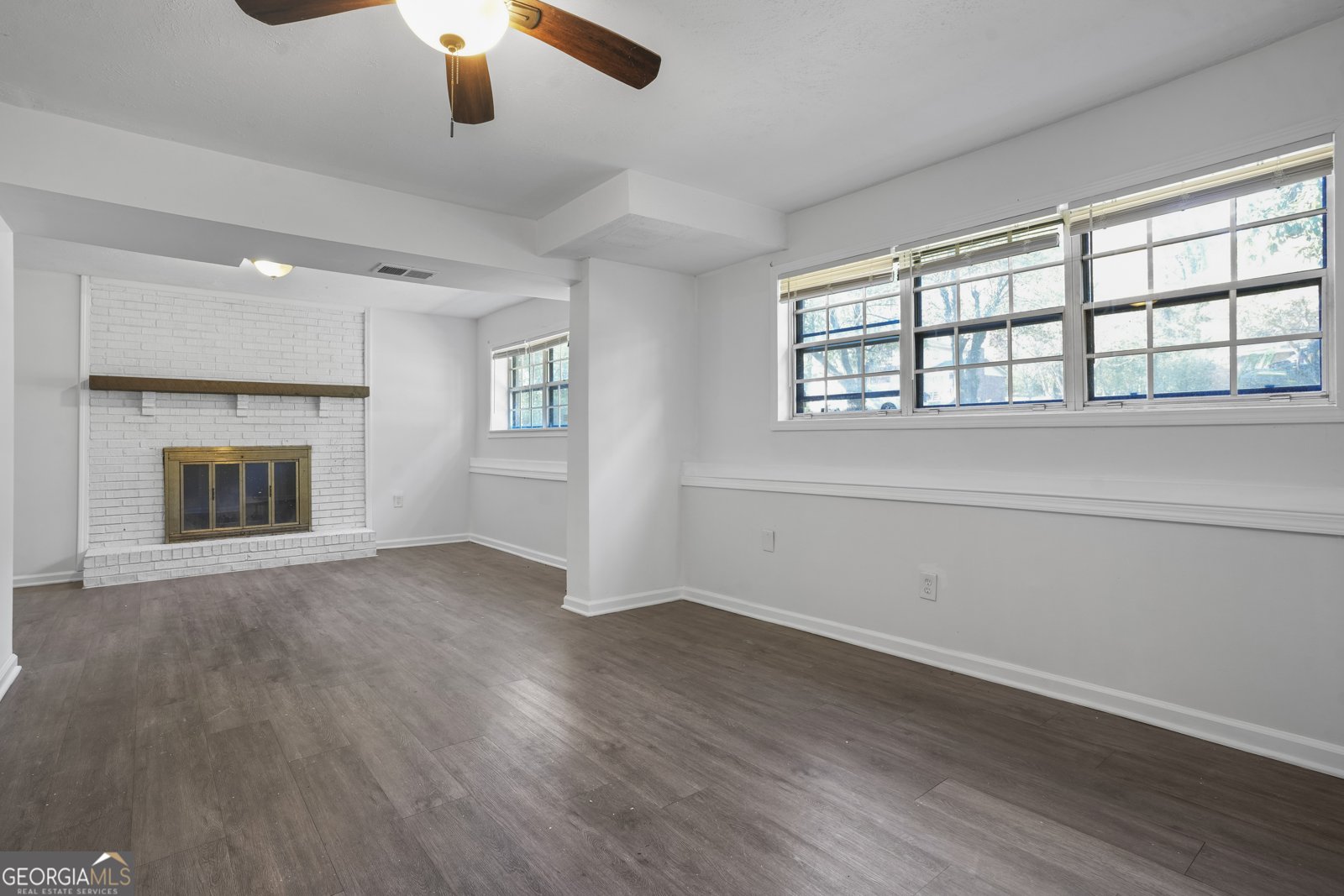 5809 Oakleaf Way Stone Mountain - Photo 9