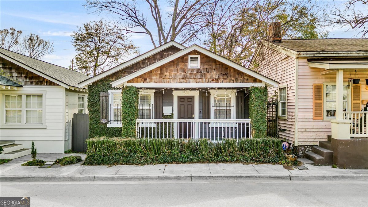 531 31st Street Savannah - Photo 1