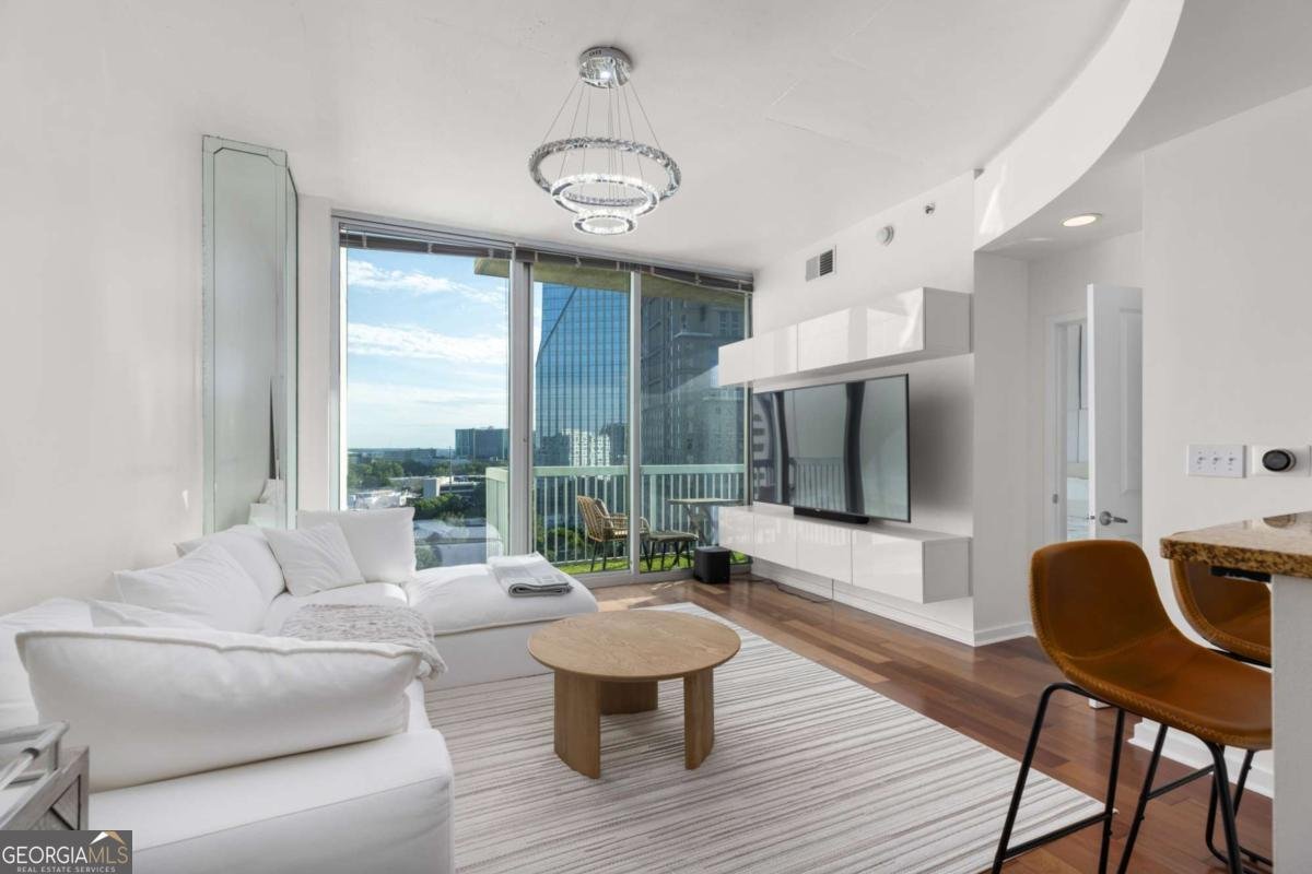 3324 Peachtree Road Atlanta - Photo 1