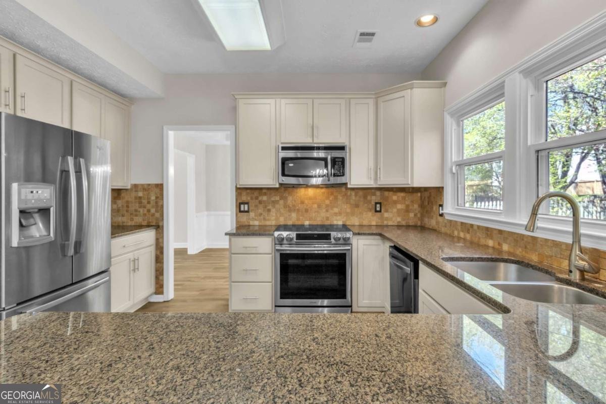 4271 Glenlake Drive Kennesaw - Photo 16