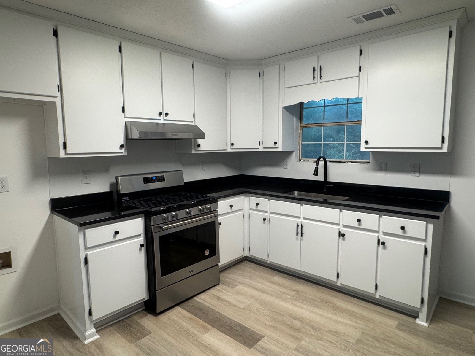 408 Meadowbrook Drive McDonough - Photo 12
