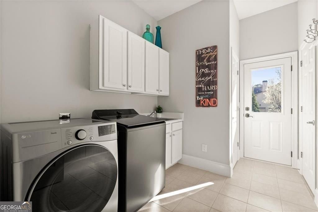 750 Champions Close Milton - Photo 24