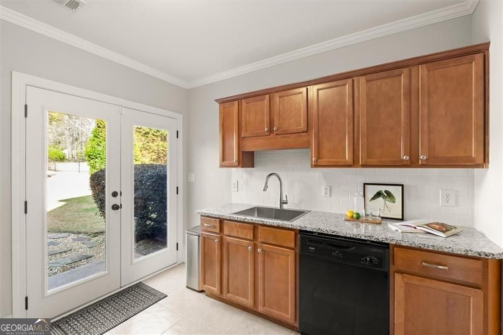 750 Champions Close Milton - Photo 58