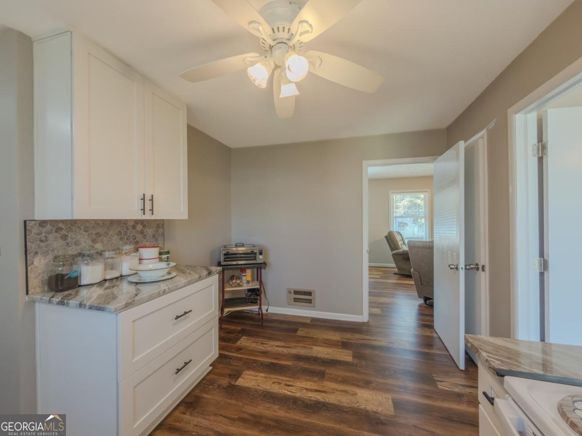 324 Broad Street Winder - Photo 14