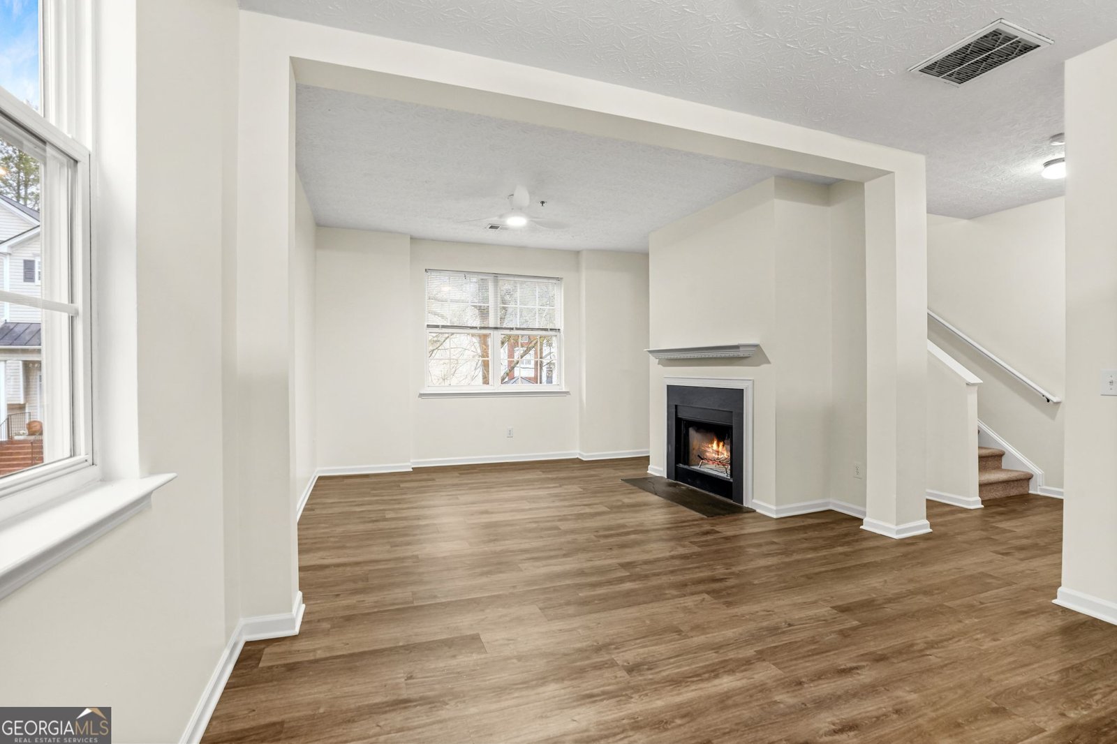 206 Village Square Drive Woodstock - Photo 18