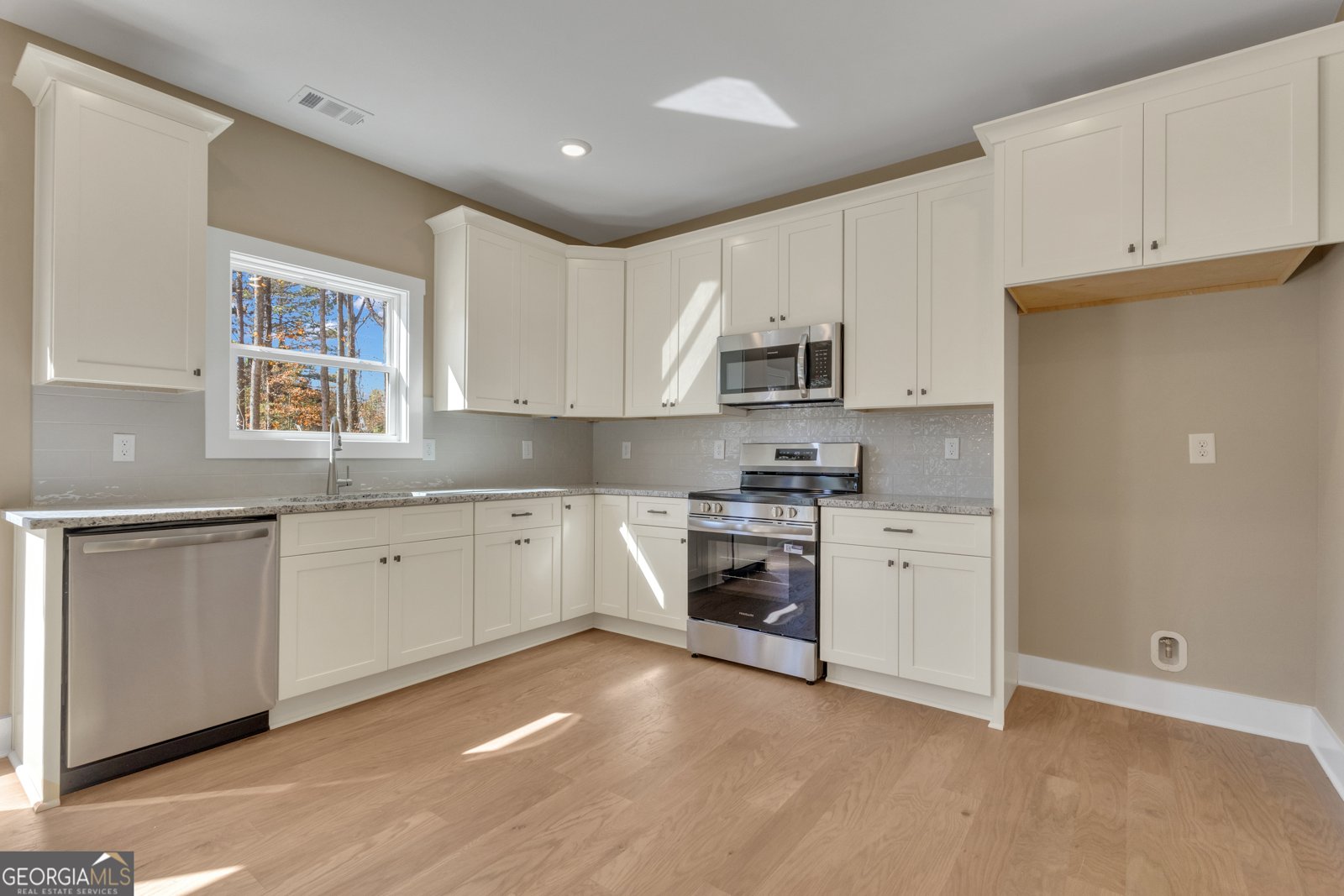 170 Liberty Drive Fayetteville - Photo 12