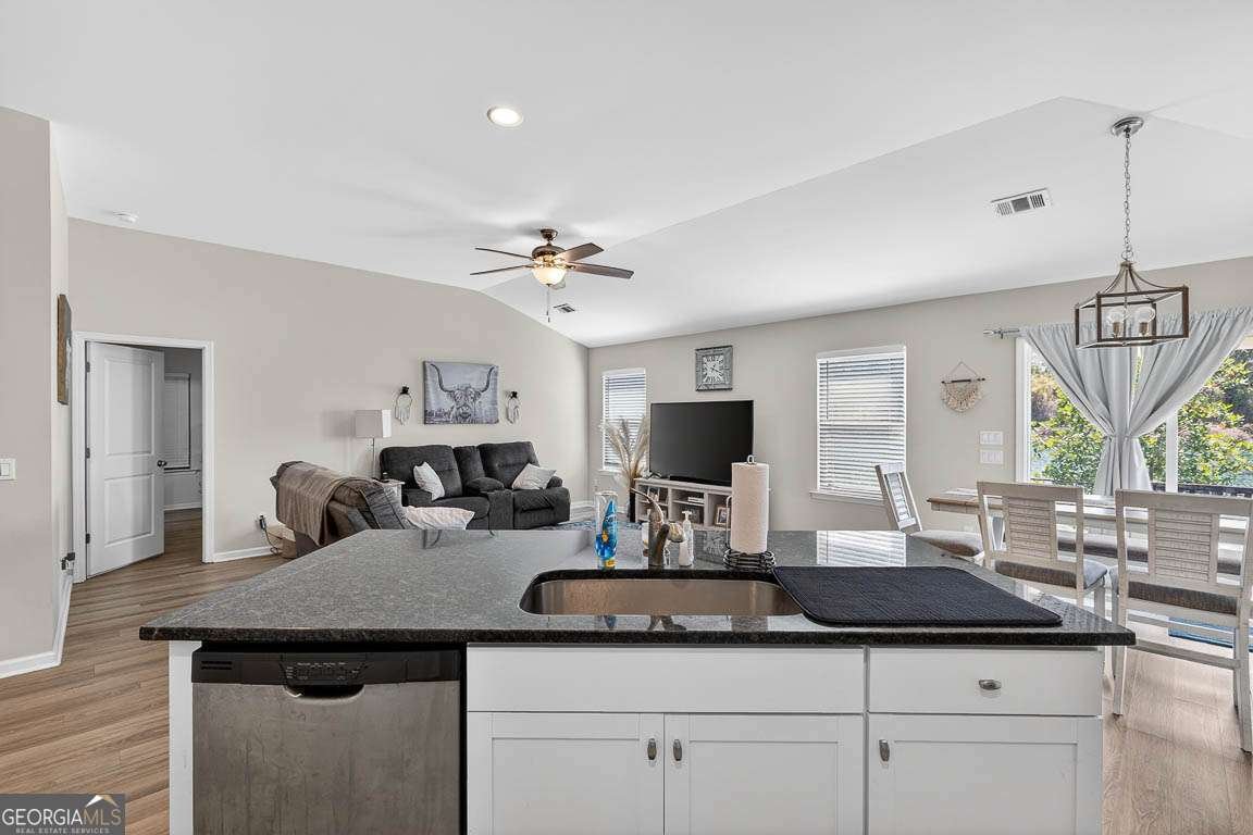 225 Roswell Drive Brunswick - Photo 21