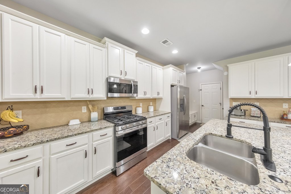 311 Nobleman Way Canton - Photo 14