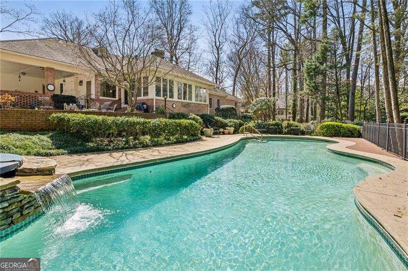 2025 Breckenridge Drive Atlanta - Photo 36