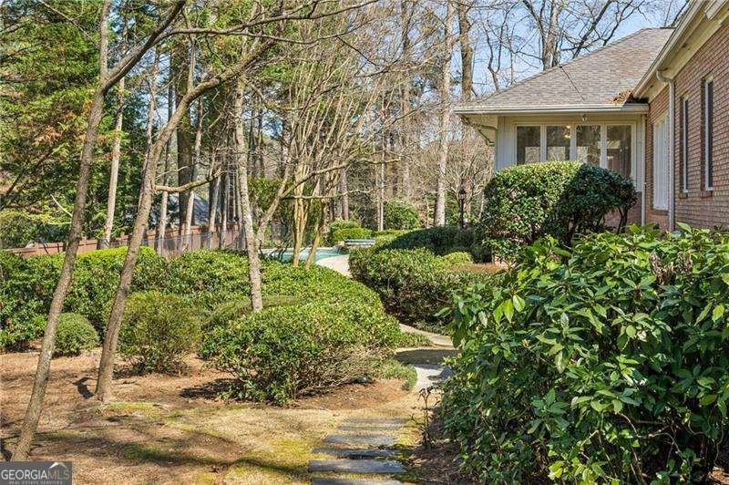 2025 Breckenridge Drive Atlanta - Photo 39