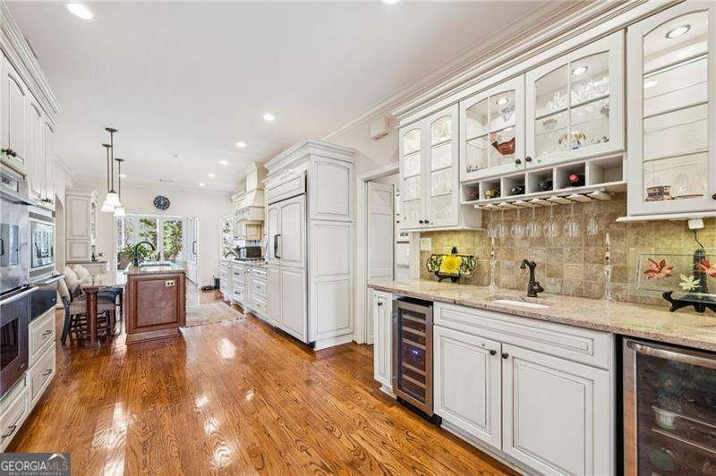 2025 Breckenridge Drive Atlanta - Photo 8