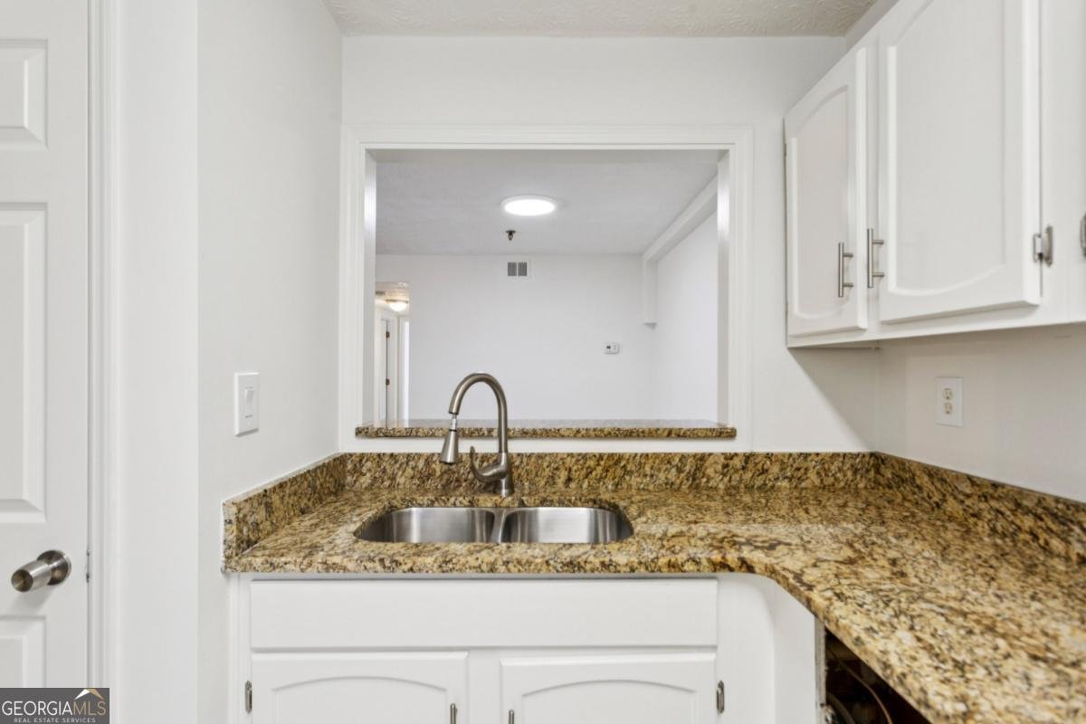 1903 Riverview Drive Marietta - Photo 8