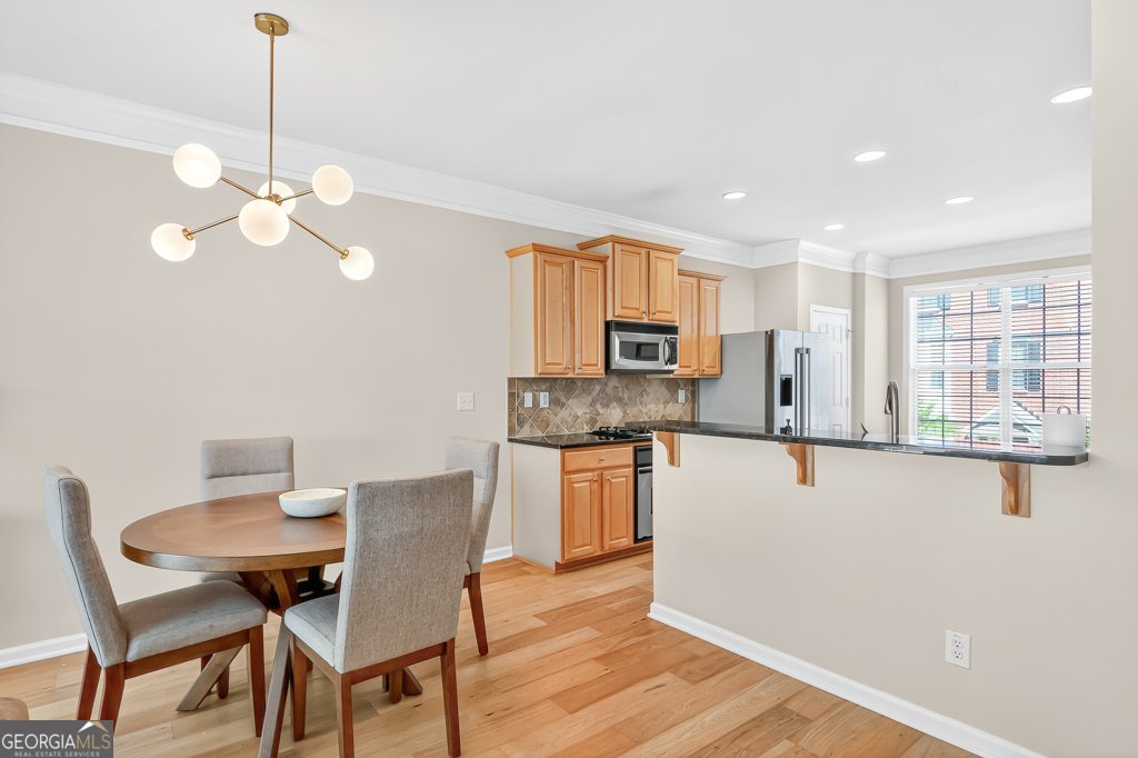 635 Coligny Court Sandy Springs - Photo 11