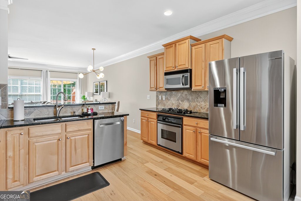 635 Coligny Court Sandy Springs - Photo 14