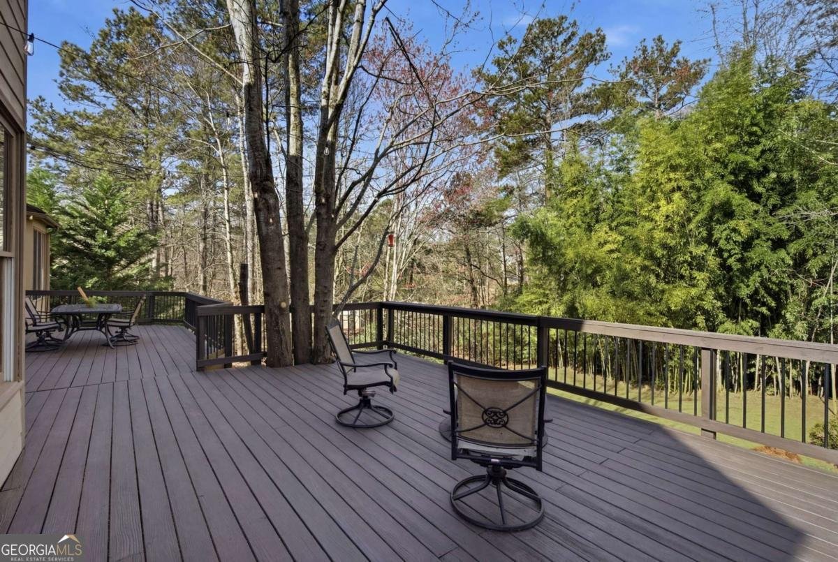 1021 Fairecroft Court Suwanee - Photo 13