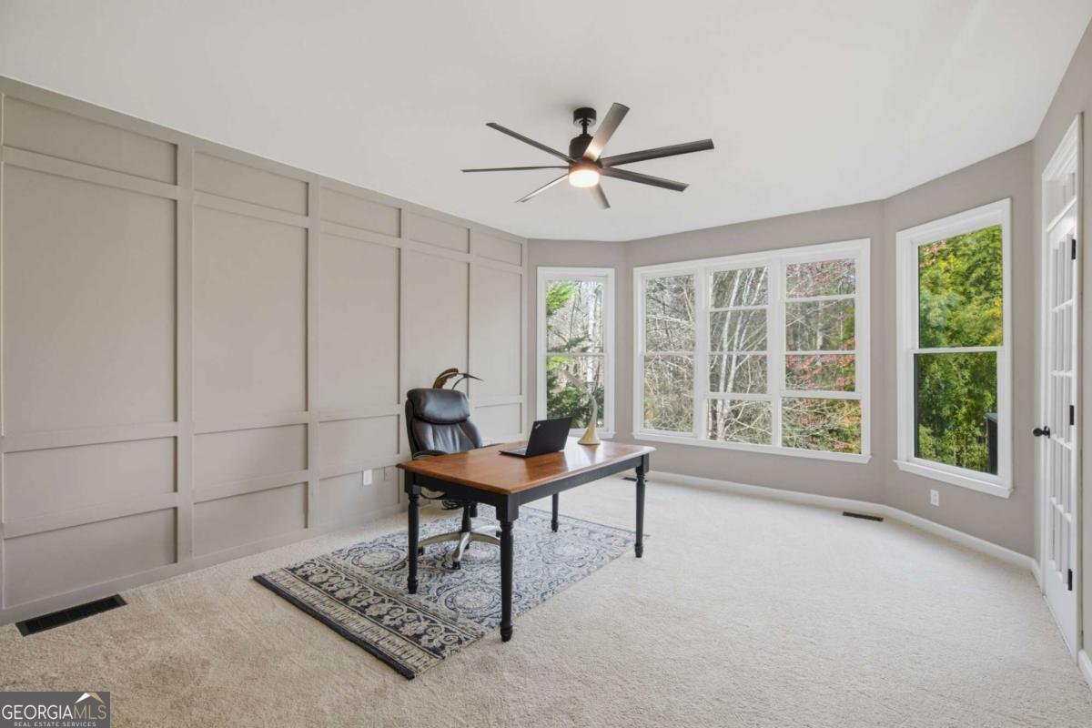 1021 Fairecroft Court Suwanee - Photo 6