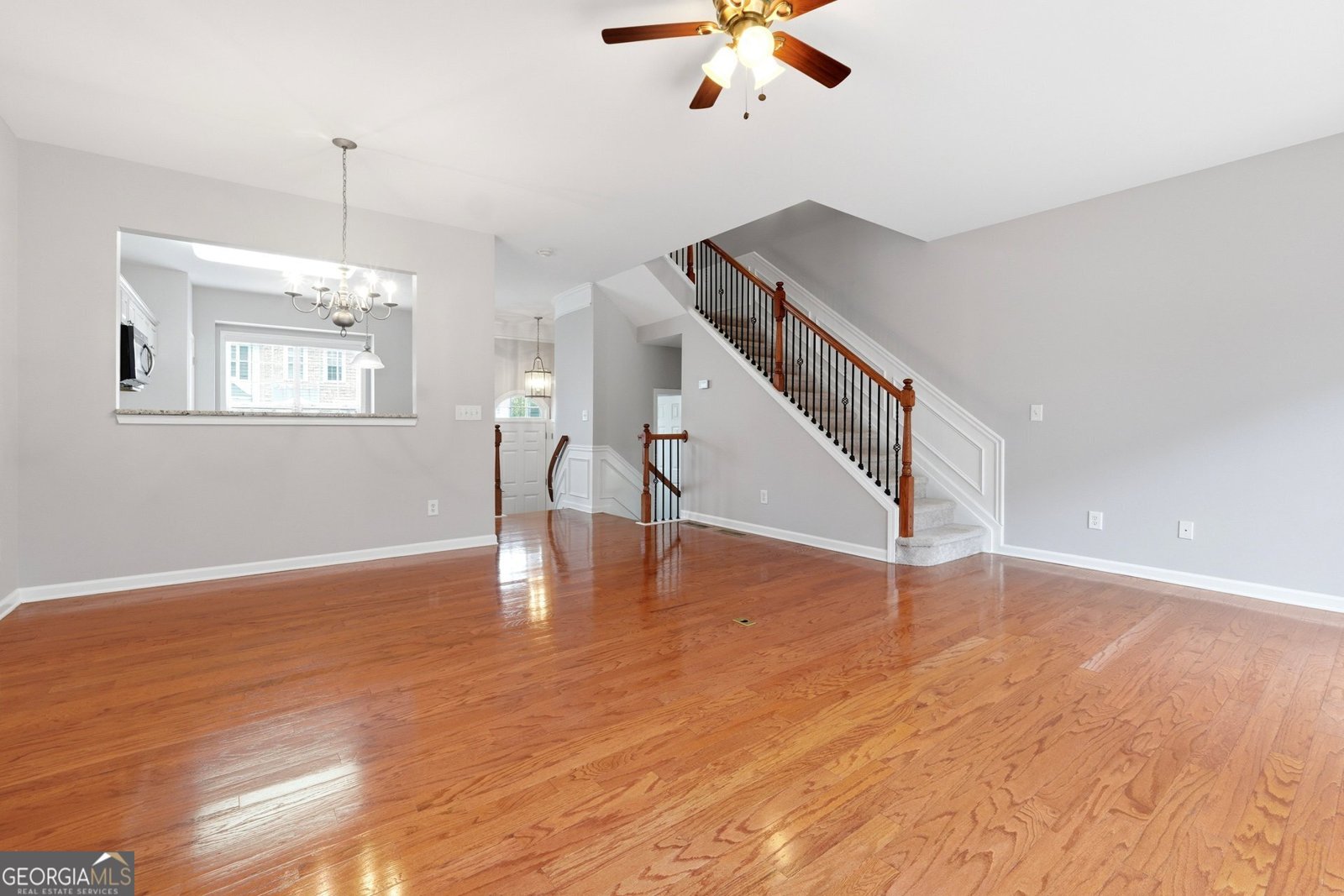1334 Thornborough Drive Alpharetta - Photo 8