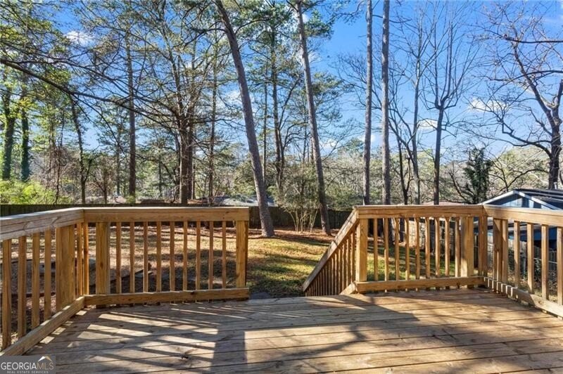 2197 Stockbridge Drive Atlanta - Photo 19