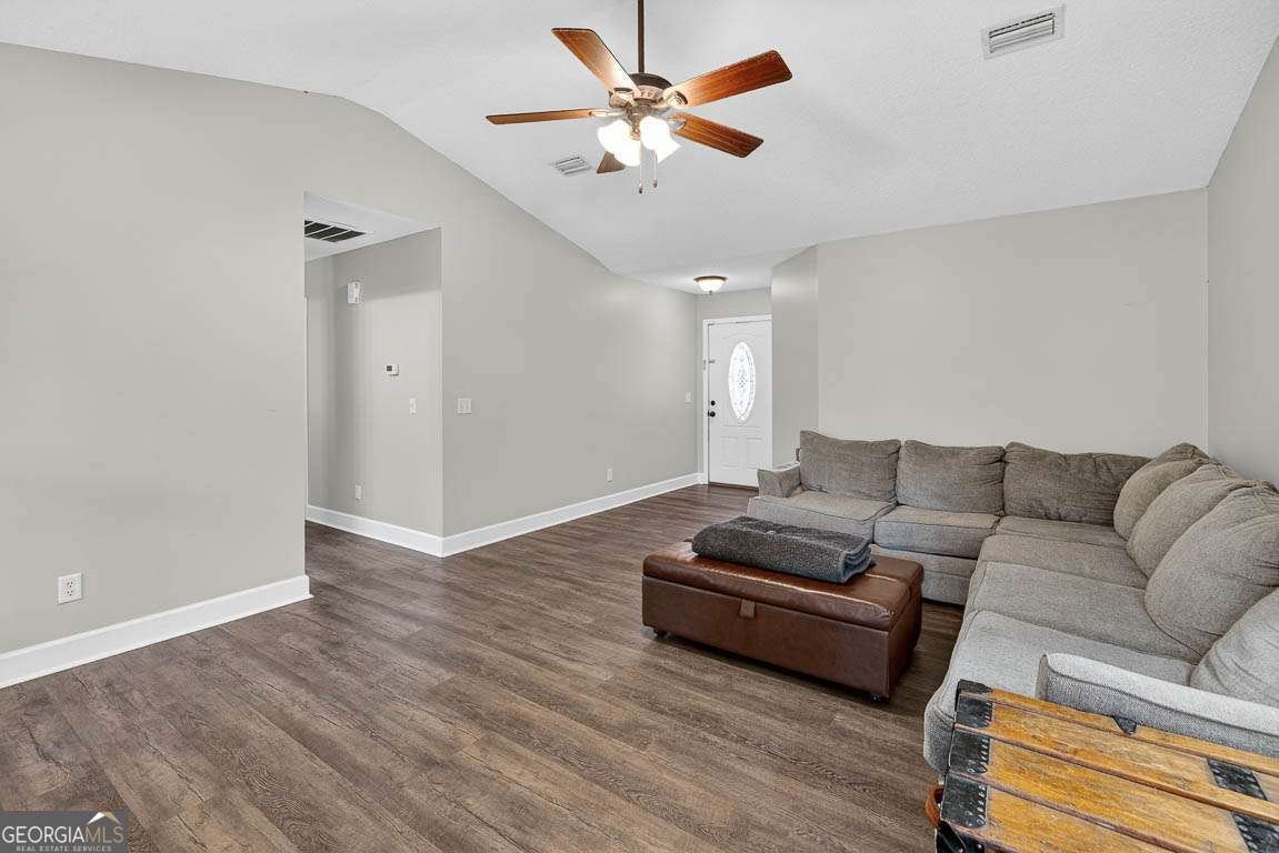 213 Creekwood Drive Kingsland - Photo 8