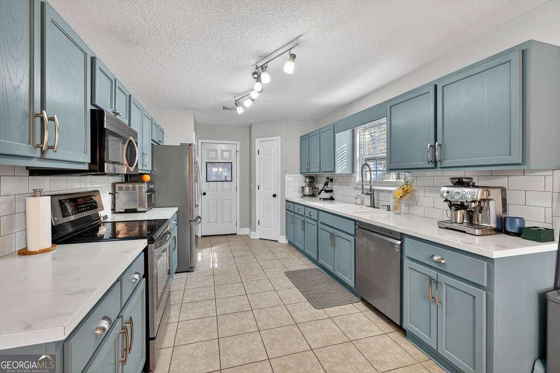 213 Creekwood Drive Kingsland - Photo 9