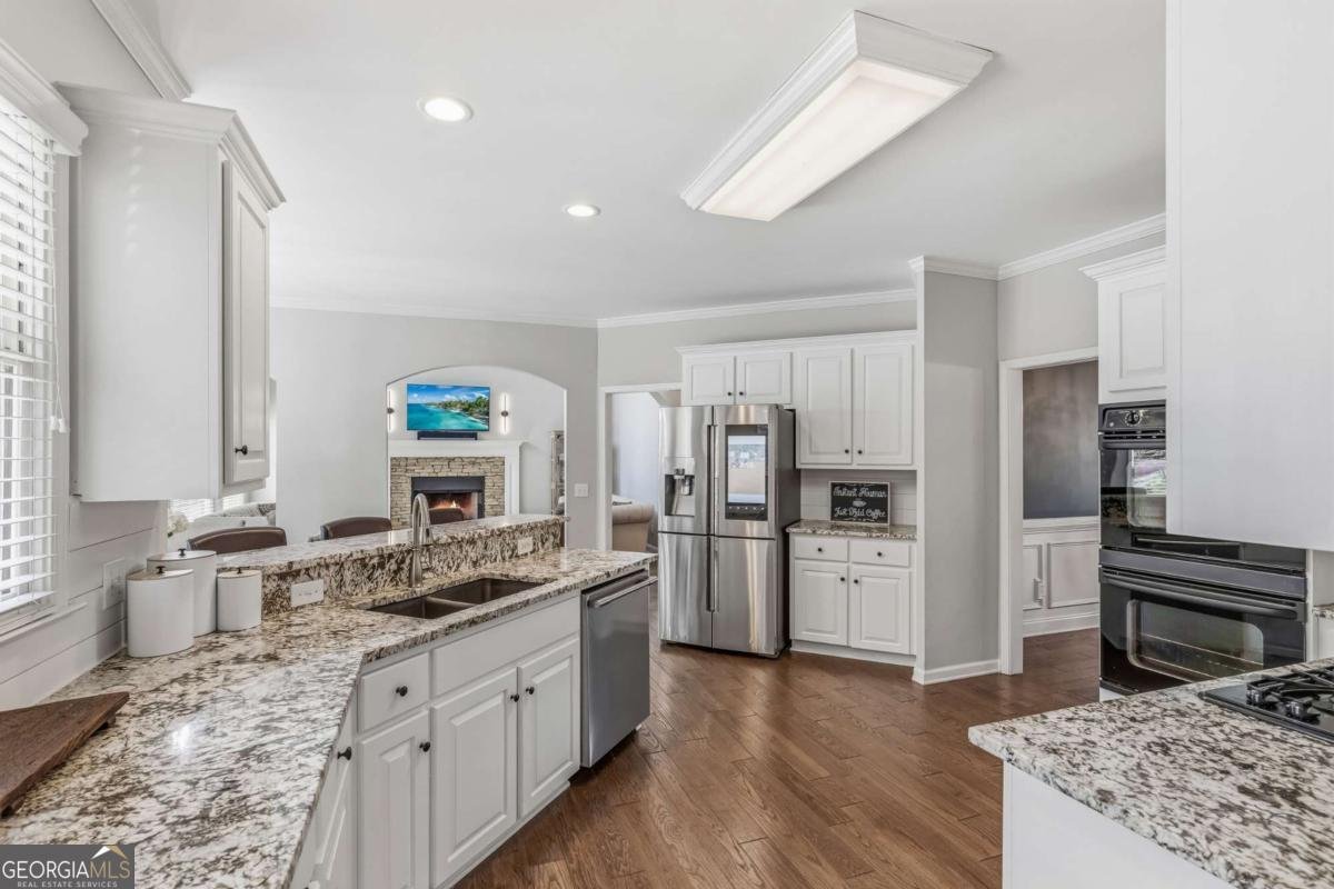 204 Carrington Estates Court Woodstock - Photo 9