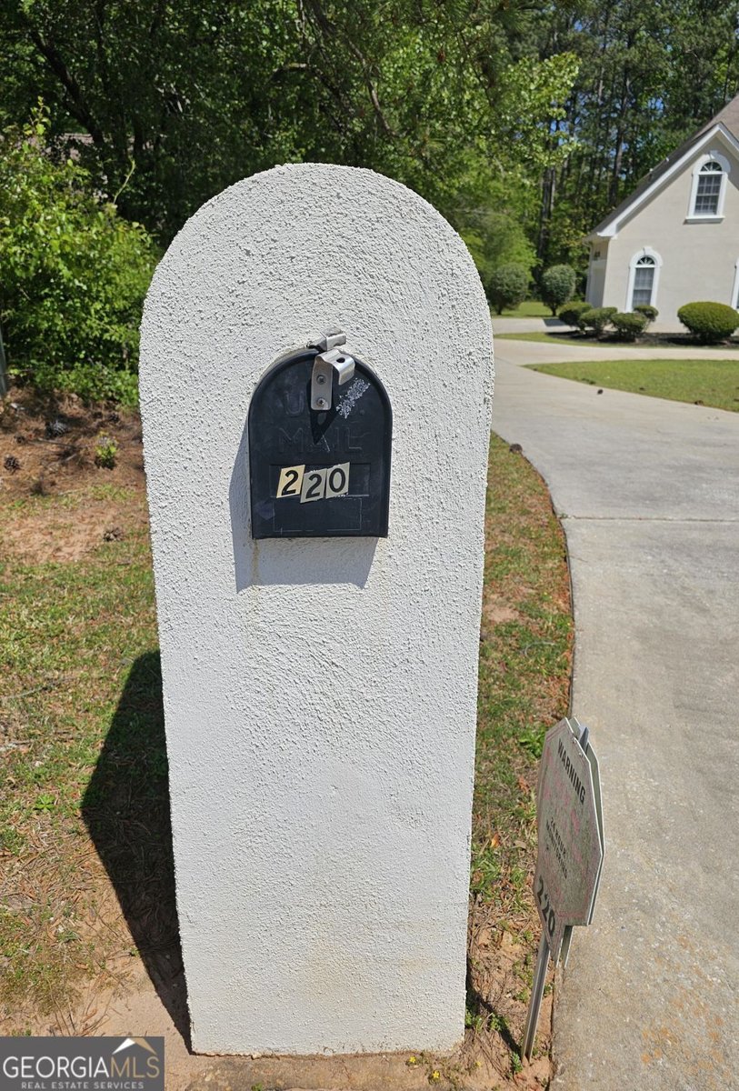 220 Monticello Way Fayetteville - Photo 6