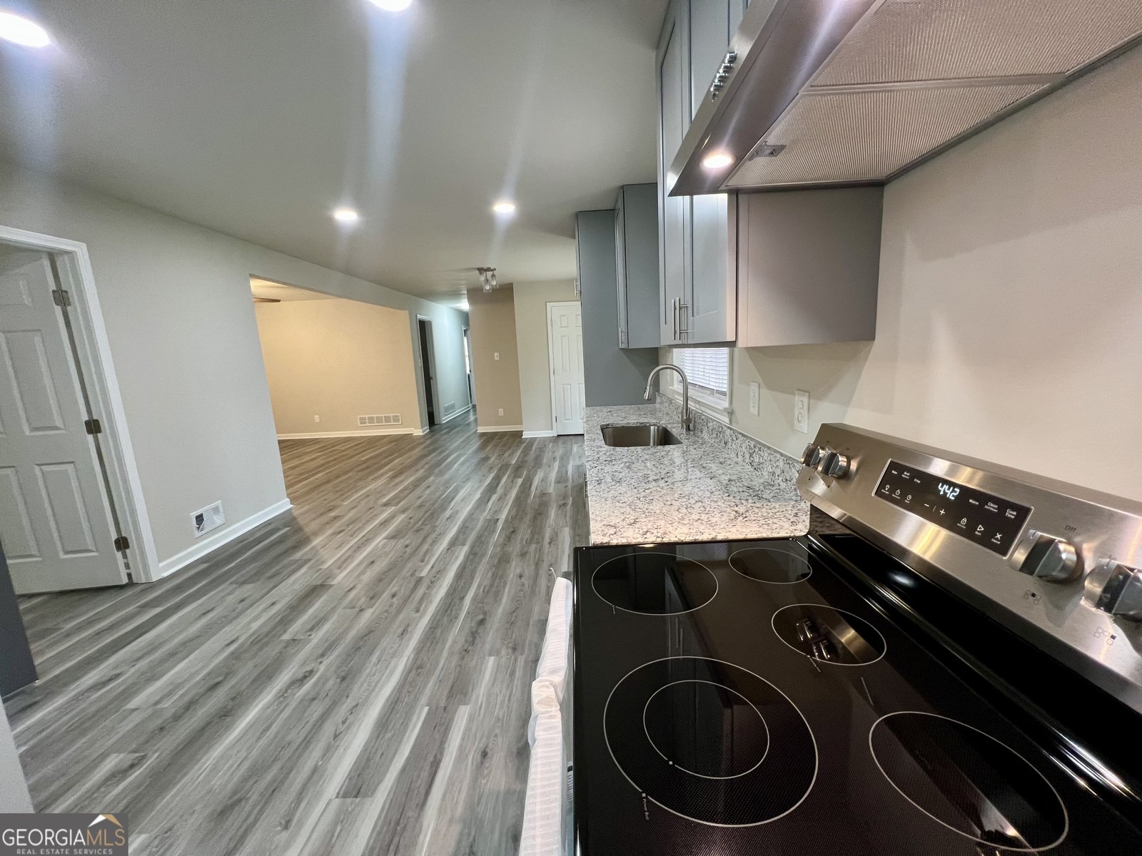 6740 Brookwood Circle Jonesboro - Photo 9