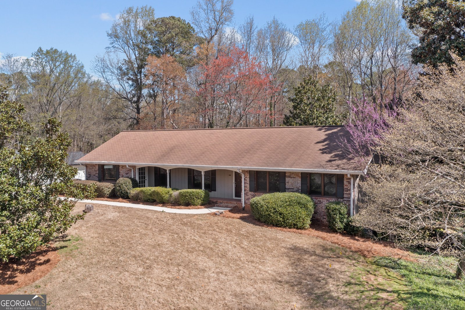 1055 Hunterhill Drive Roswell - Photo 1