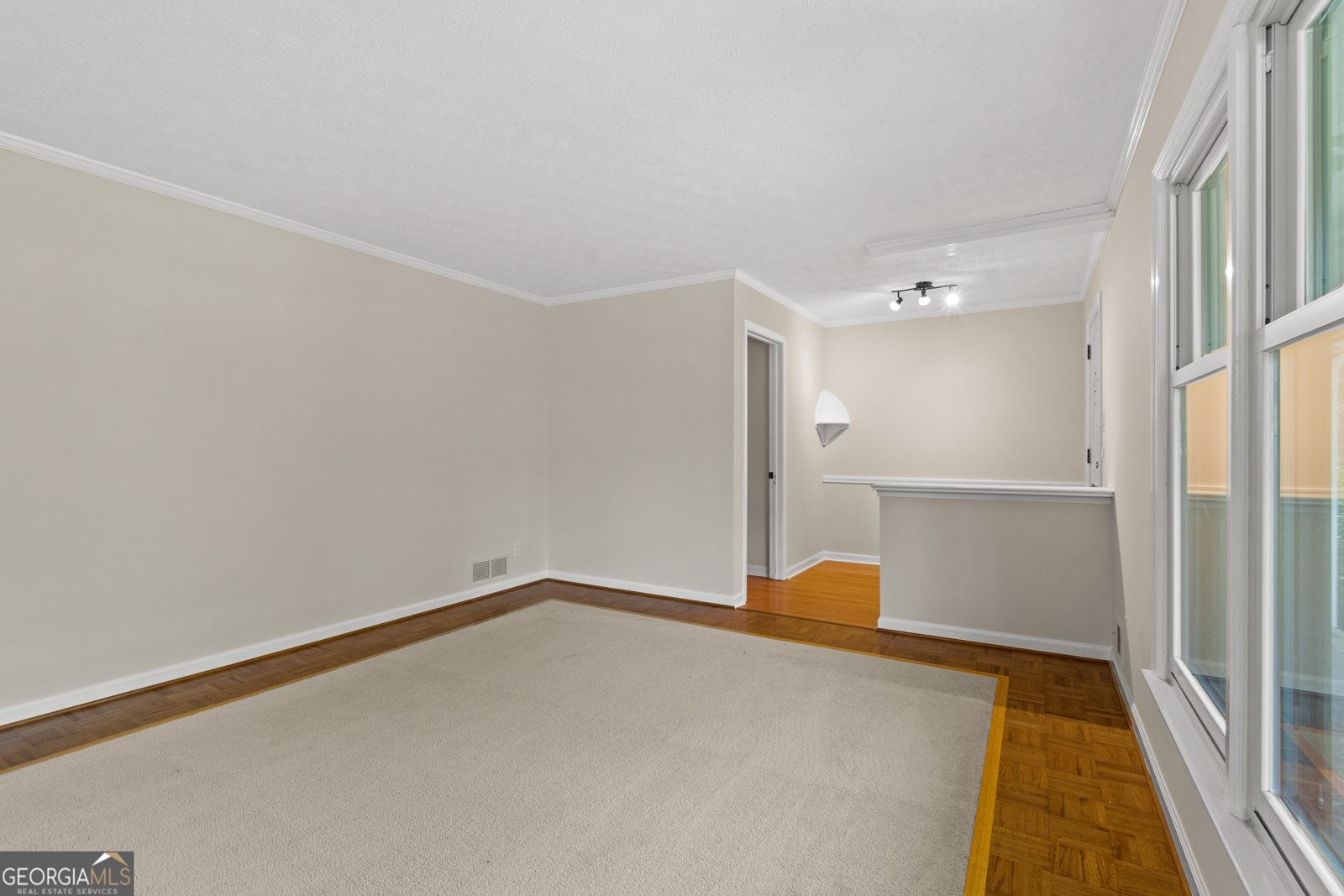 1055 Hunterhill Drive Roswell - Photo 11