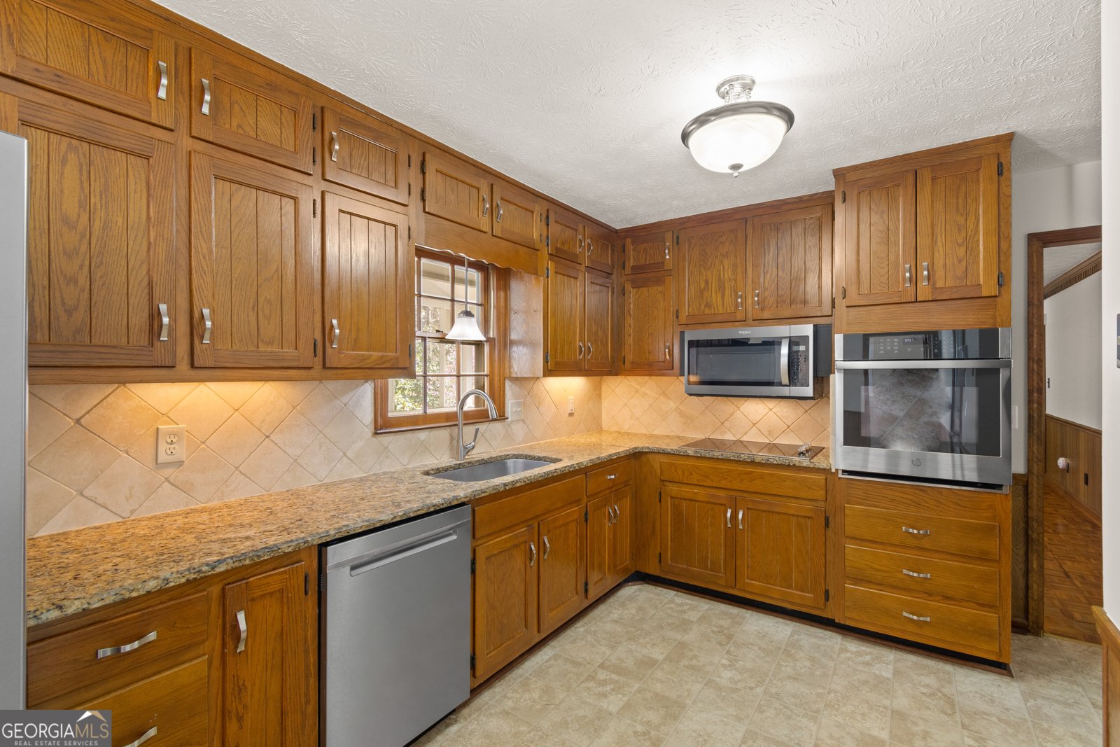 1055 Hunterhill Drive Roswell - Photo 17