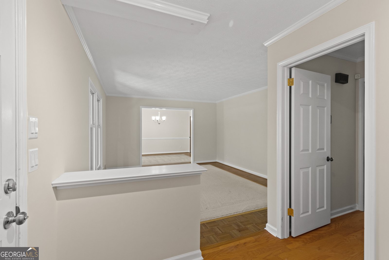 1055 Hunterhill Drive Roswell - Photo 9