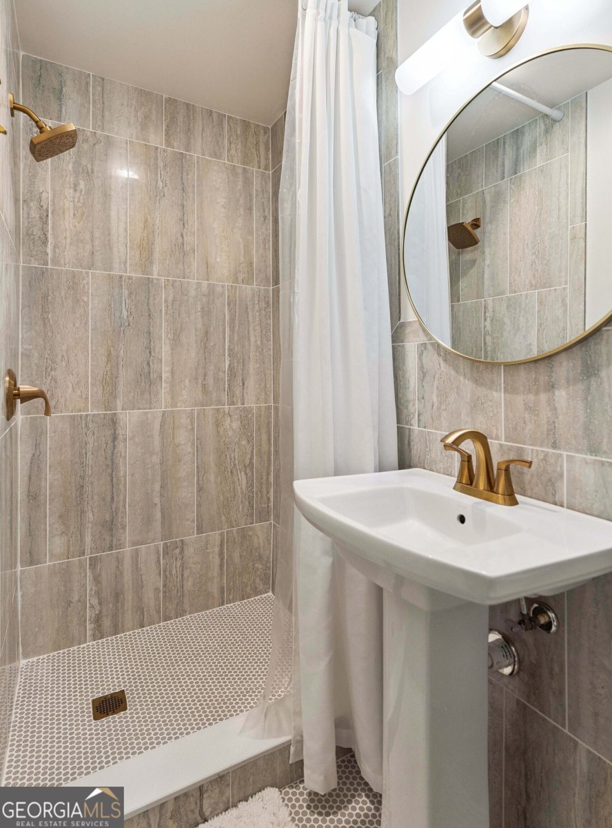 519 Wesley Oak Circle St. Simons - Photo 8