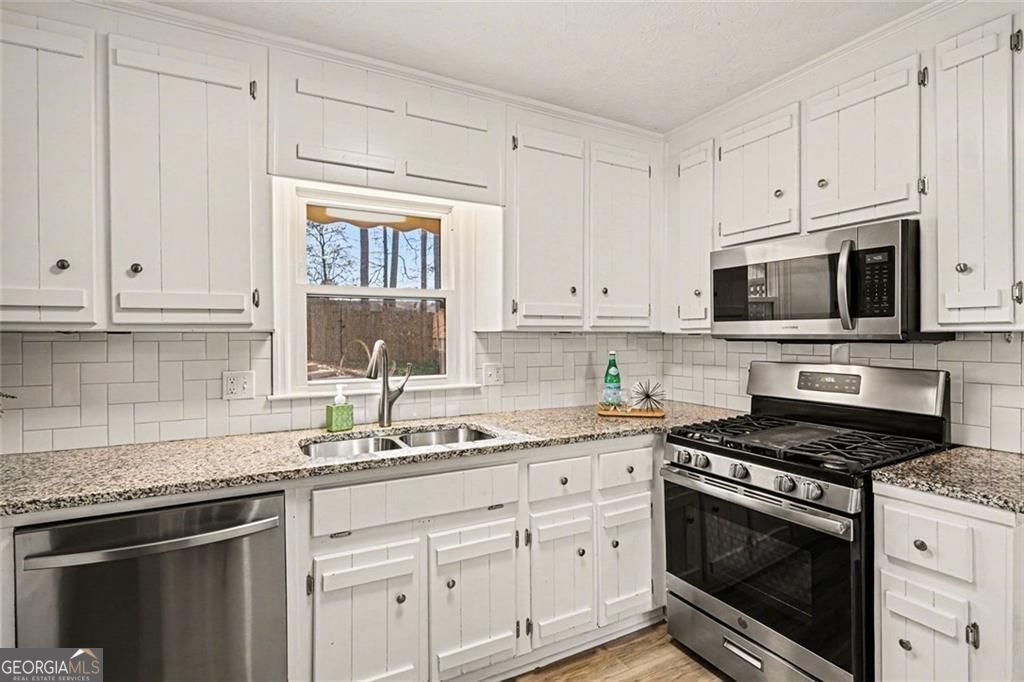 3678 Hembree Lane Marietta - Photo 9