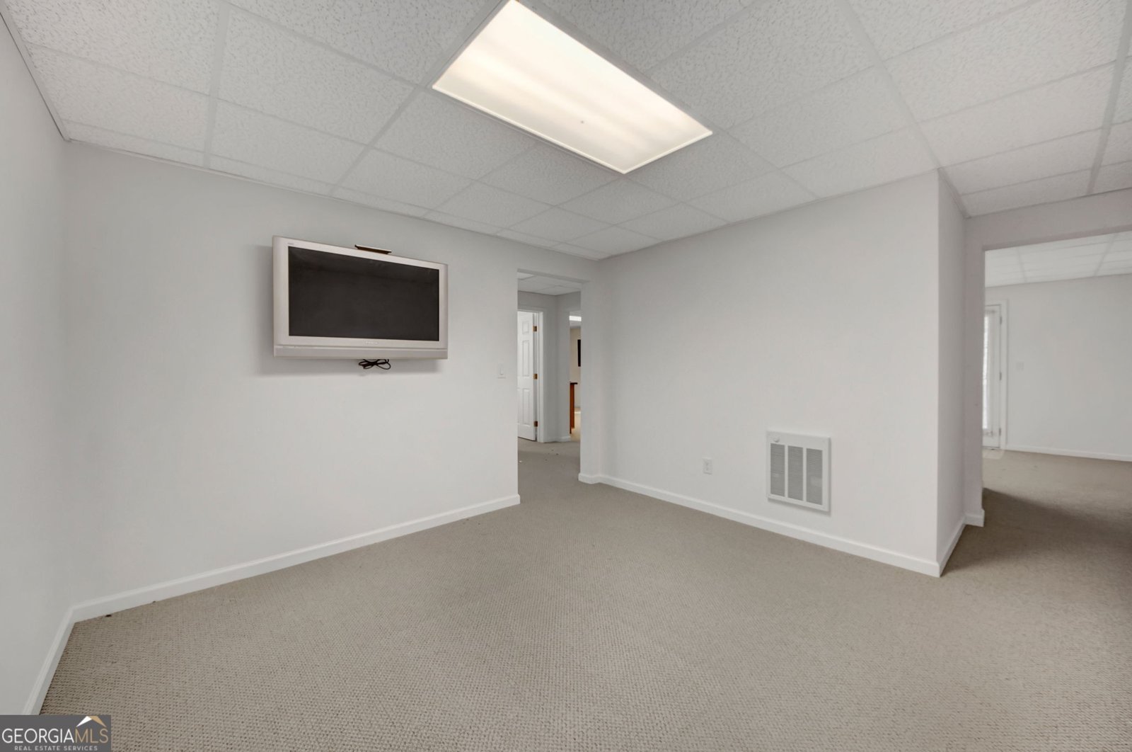 4630 Willowbrook Court Cumming - Photo 7