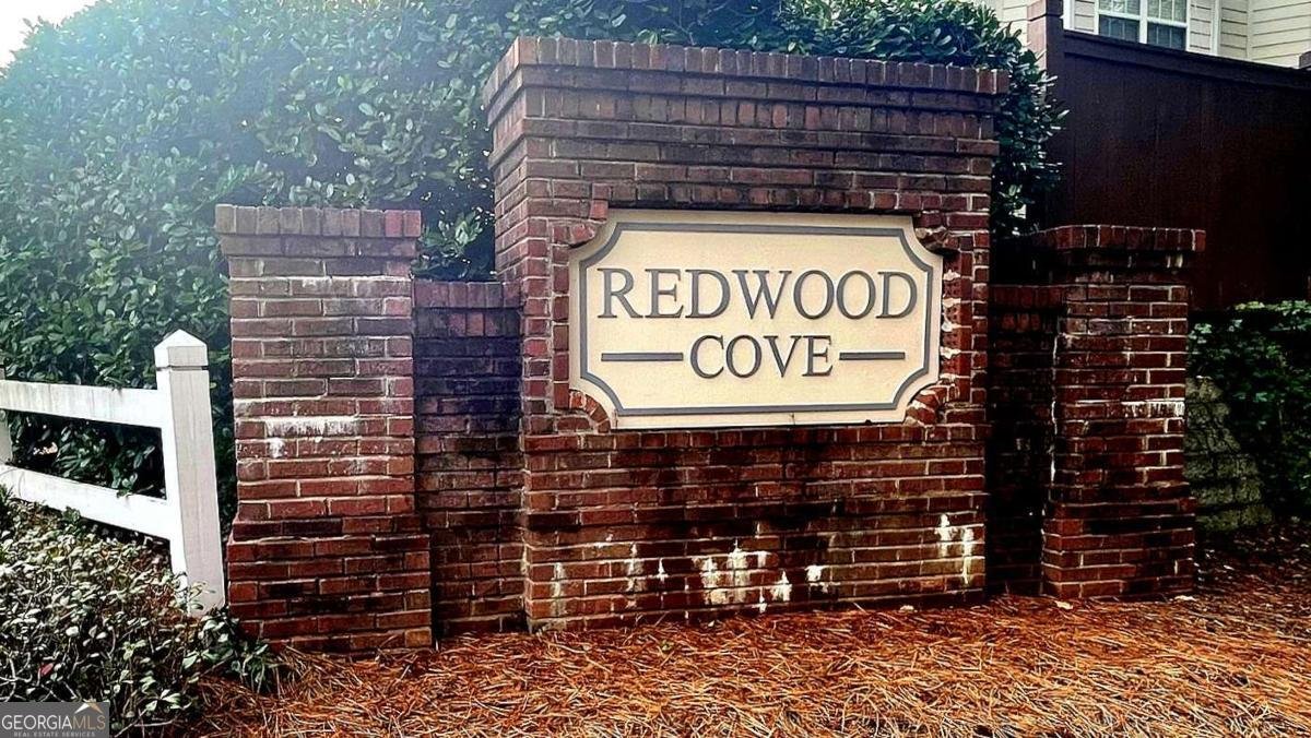 988 Redwood Drive Norcross - Photo 10