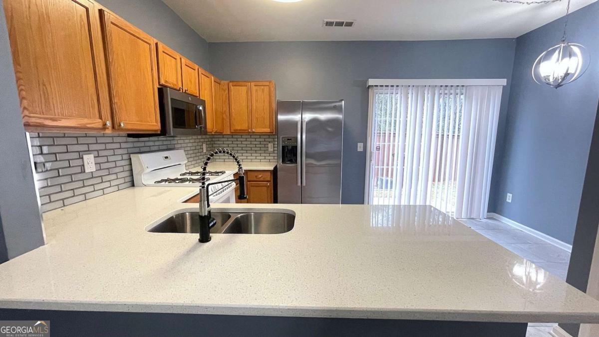 988 Redwood Drive Norcross - Photo 6