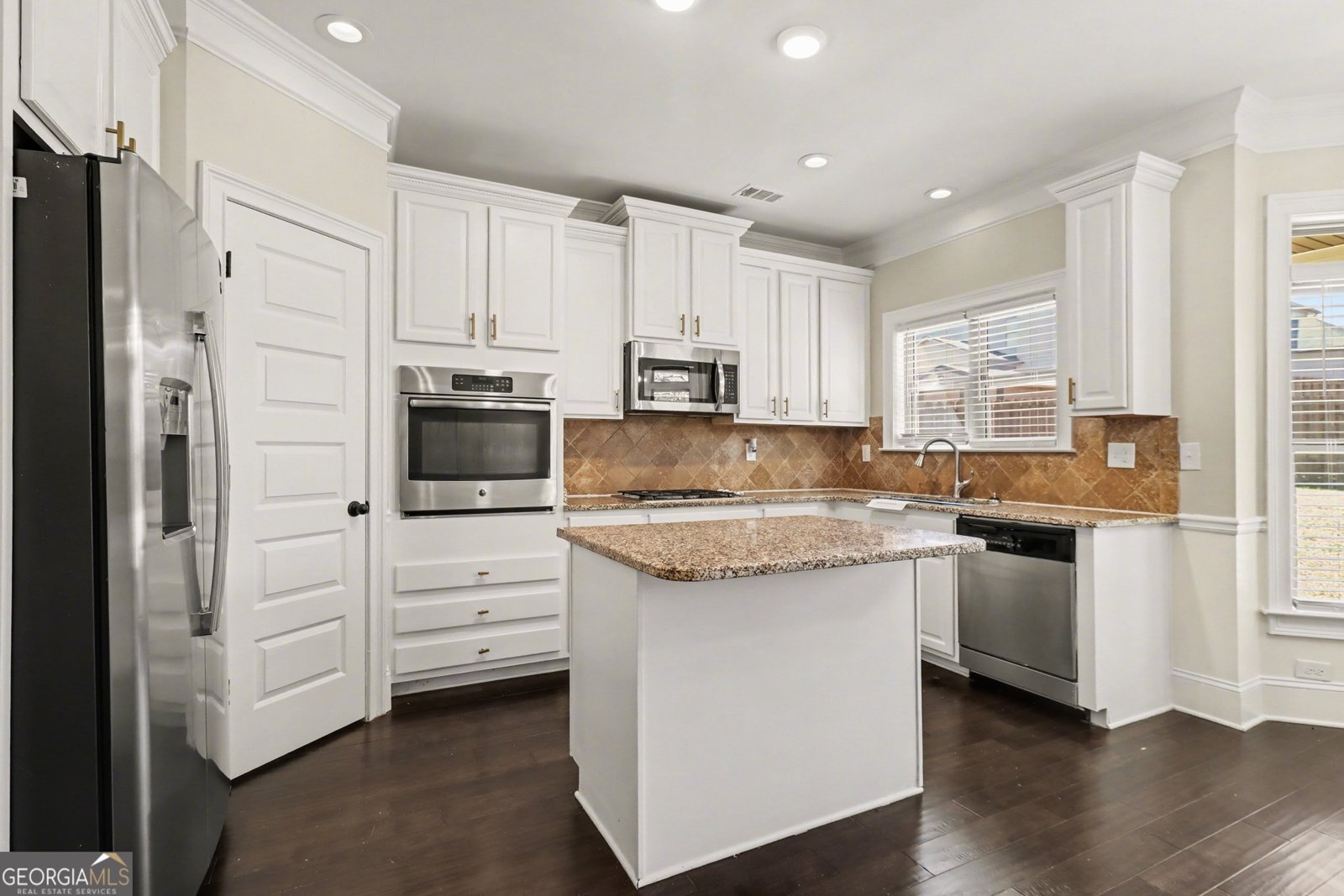 221 Traditions Drive Loganville - Photo 8