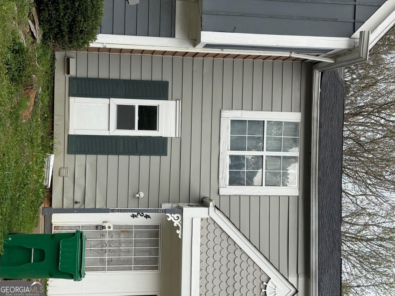 424 Prince Of Wales Stone Mountain - Photo 1