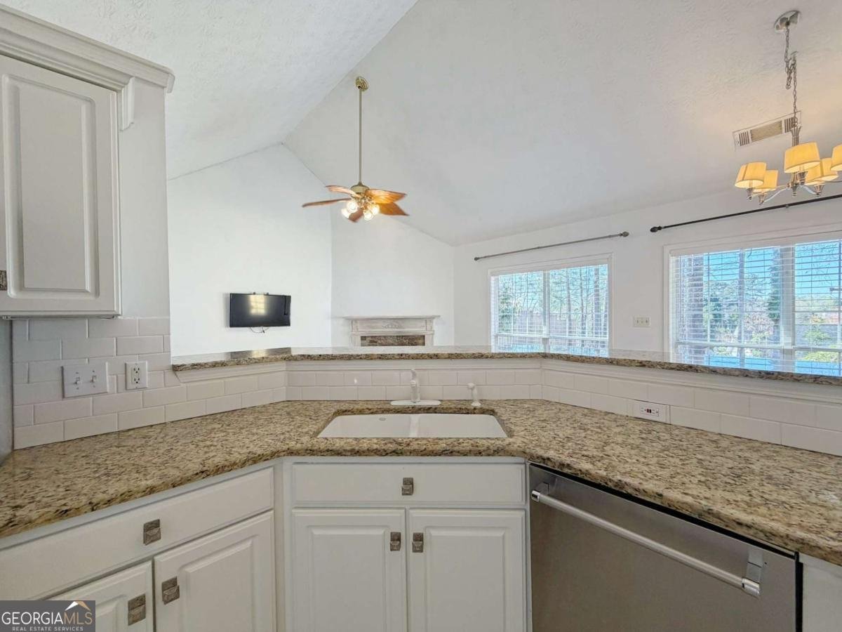 510 Running Fawn Drive Suwanee - Photo 18