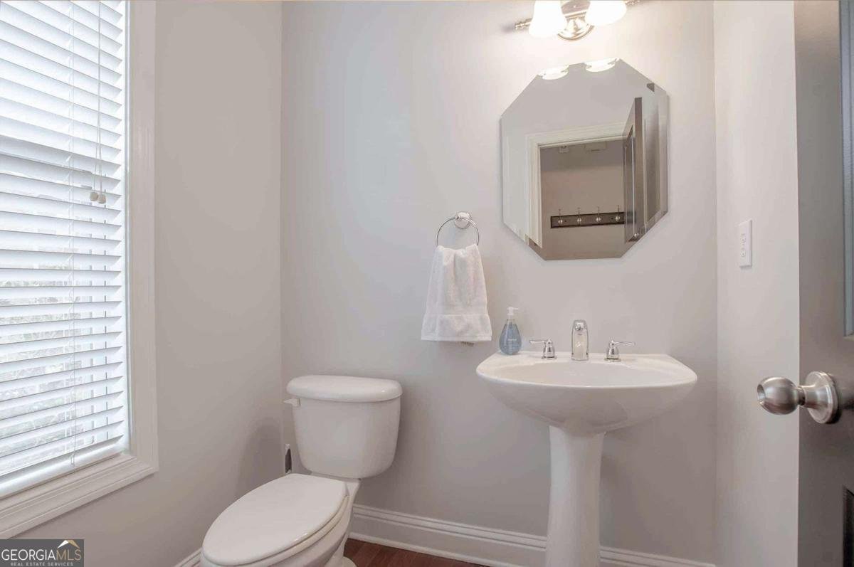 5727 Pine Oak Drive Peachtree Corners - Photo 8