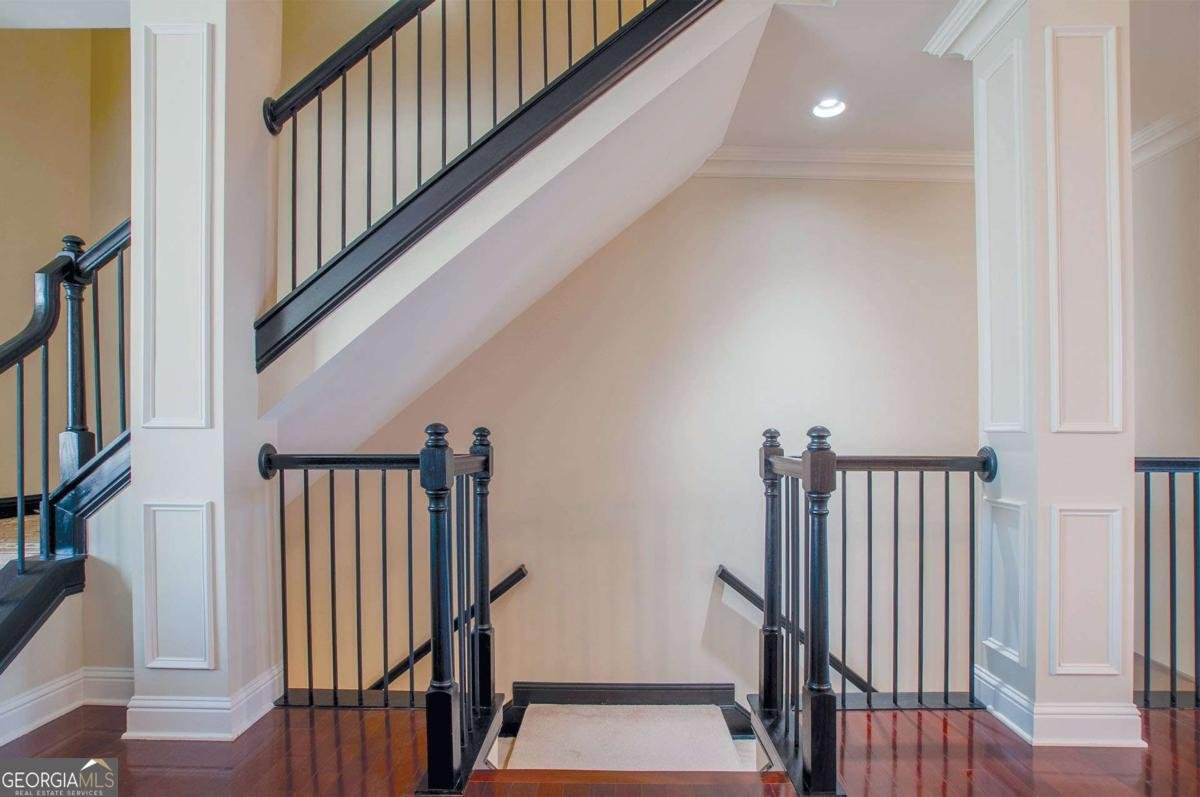 5727 Pine Oak Drive Peachtree Corners - Photo 9