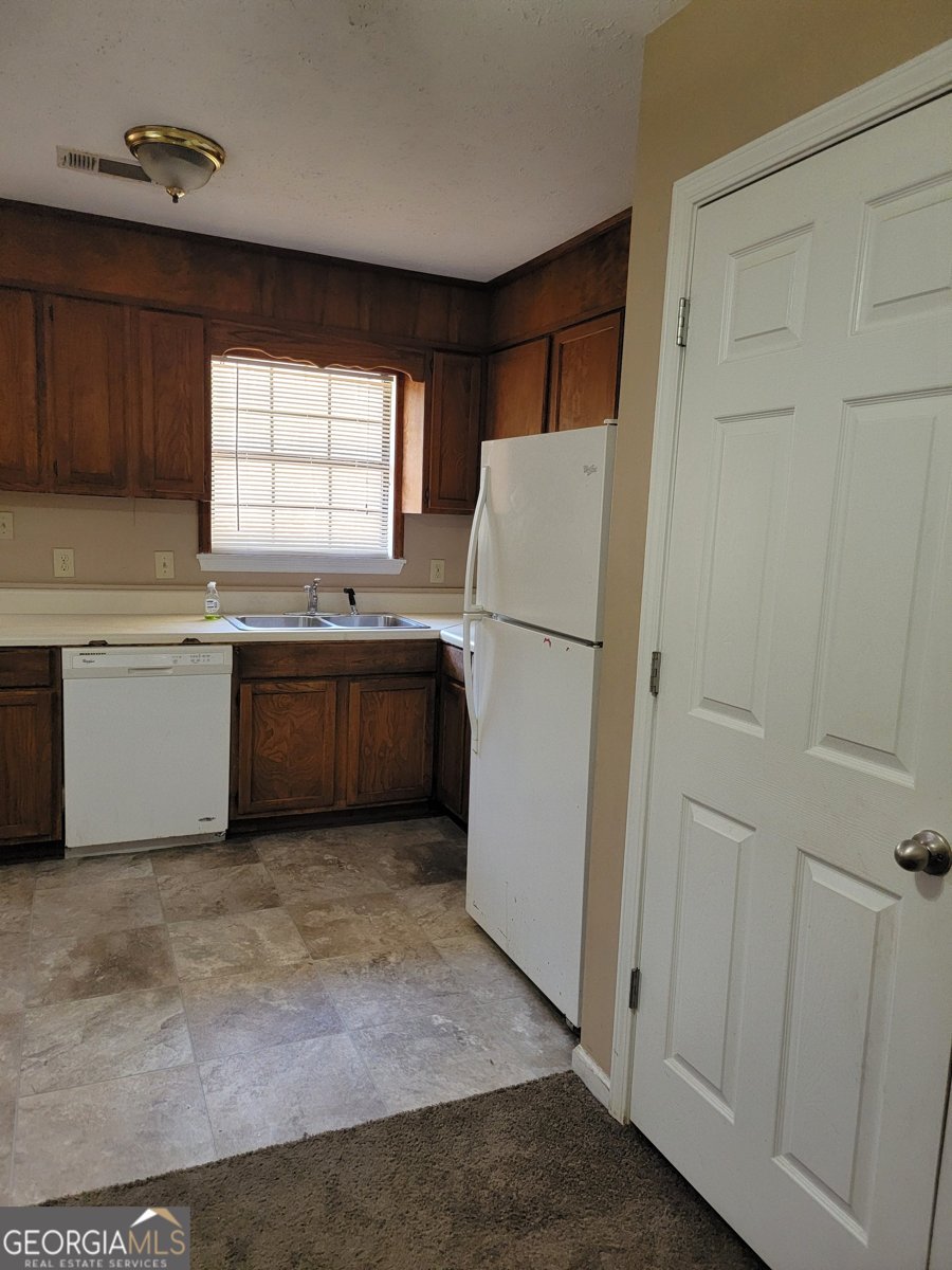 250 Lake Drive Milledgeville - Photo 11